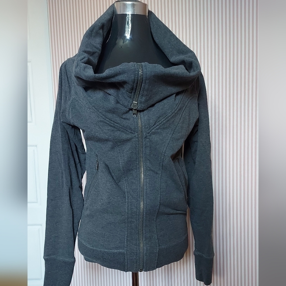 Athleisure Chic Velvet Rose Women's Zip-Up Jacket Funnel Neck Cozy Gray Sz Small